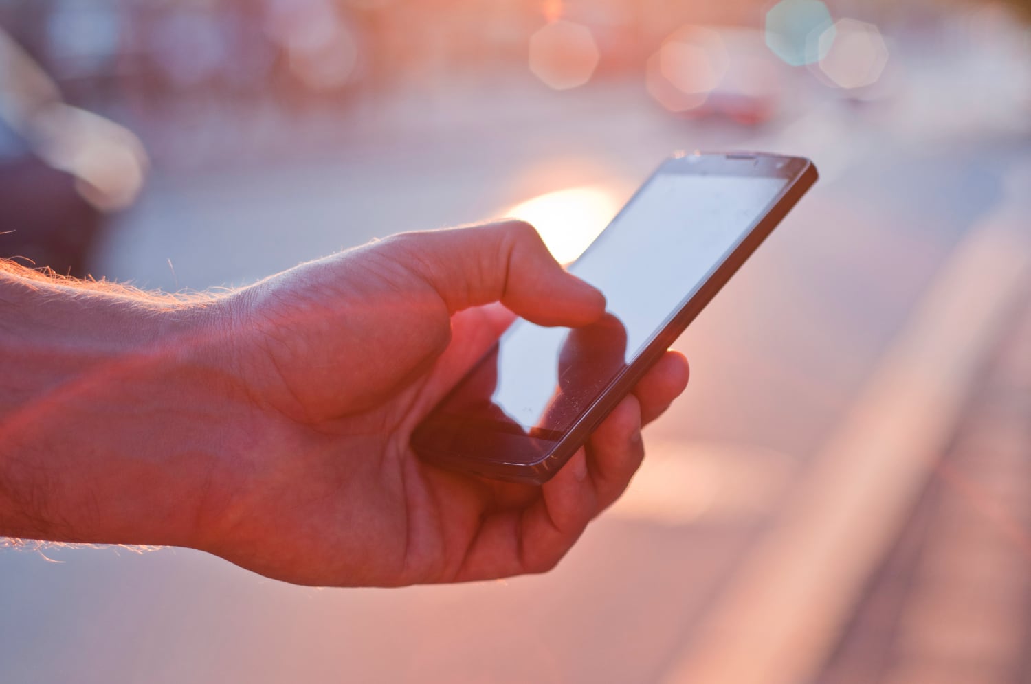 smartphone i haand
